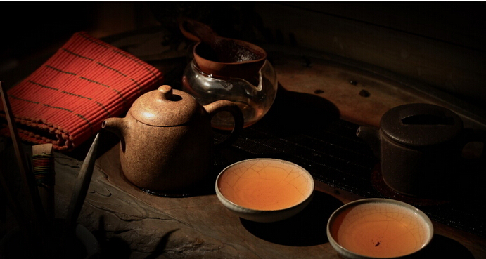 發(fā)霉的普洱茶還能喝嗎？